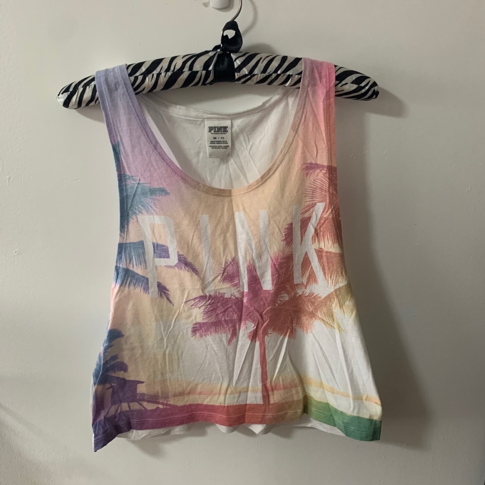 Beach themed cropped tank top